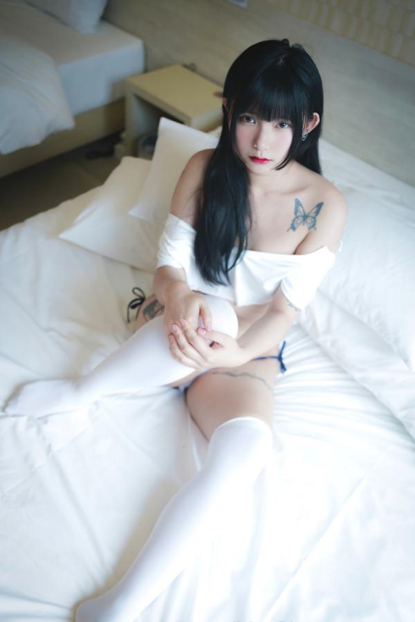    韩国美女Hizzy：猫耳女仆与纹身私房，Pure Media Vol.37高清写真第71张图片