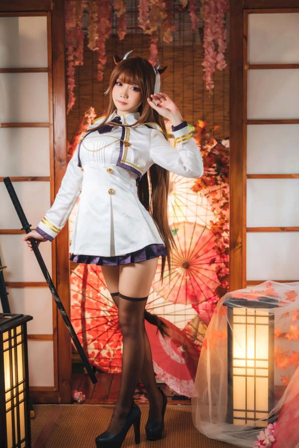   焖焖碳 - 碧蓝航线樫野Cosplay，和风制服诱惑，极致美腿与清纯甜美，二次元女神精选私房照第8张图片