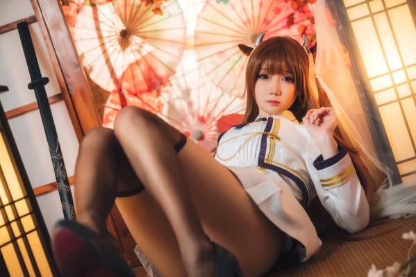    焖焖碳 - 碧蓝航线樫野Cosplay，和风制服诱惑，极致美腿与清纯甜美，二次元女神精选私房照第13张图片