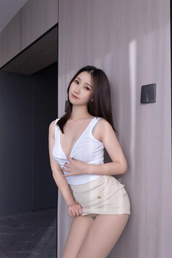    [XR] 杏子Yada 毕业论文：精致蕾丝内衣与质感丝袜的诱惑私房照，展现曼妙身姿，家居性感大片[120P]第54张图片