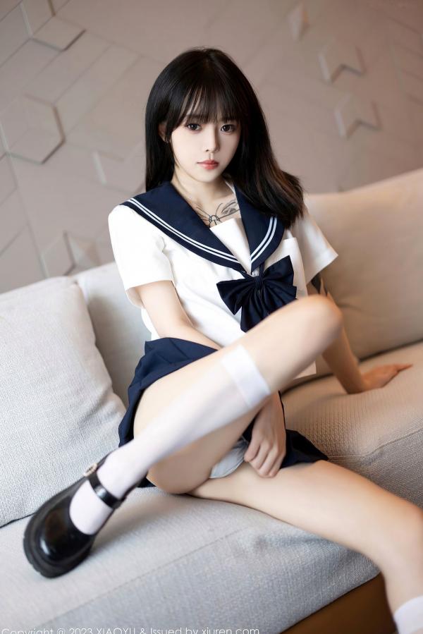    【XiaoYu语画界】奶瓶-水手服JK短裙私房写真，纯欲风白色内衣展示，清纯与性感的视觉冲撞，2023.08.08限定视觉盛宴第32张图片