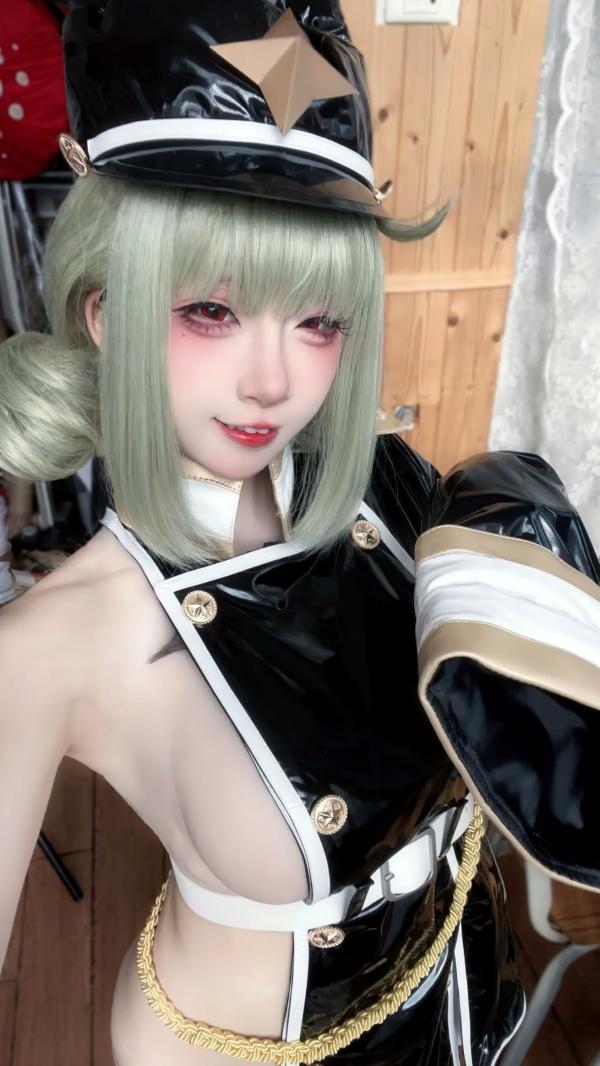    纸悦Etsu_ko - 憧憬成为魔法少女 阿良河基维角色扮演，黑丝漆皮禁锢风性感写真，极致视觉诱惑 [38P]第38张图片