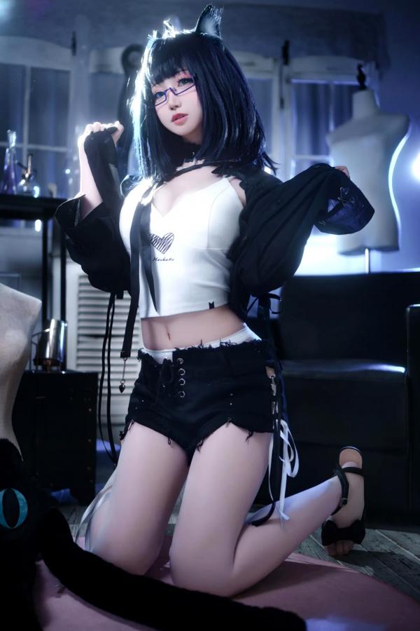    焖焖碳 - 黑茶子 Cosplay角色扮演，动漫风异瞳猫耳美少女，冷艳诱惑私房写真 [22P]第8张图片