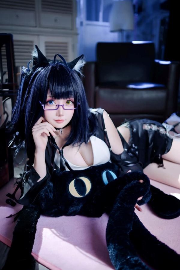    焖焖碳 - 黑茶子 Cosplay角色扮演，动漫风异瞳猫耳美少女，冷艳诱惑私房写真 [22P]第9张图片