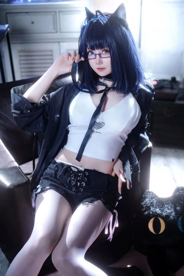    焖焖碳 - 黑茶子 Cosplay角色扮演，动漫风异瞳猫耳美少女，冷艳诱惑私房写真 [22P]第21张图片