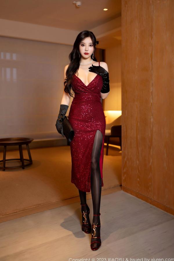 杨晨晨 sugar小甜心CC  XiaoYu语画界1085期：杨晨晨Yome优雅红裙黑丝写真，性感蕾丝内衣私房照，御姐气质大尺度诱惑（无圣光）第2张图片