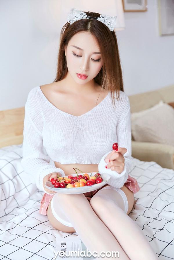    YouMi尤蜜-筱慧《樱桃小妹》私房照，纯欲蕾丝内衣诱惑，展现皮肤白嫩与曼妙身姿，无圣光大尺度唯美写真第17张图片