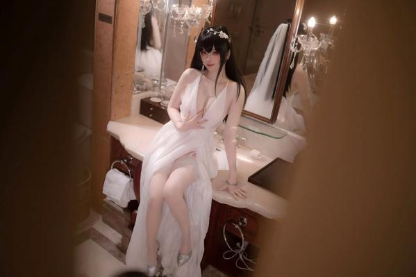    屿鱼 - 碧蓝航线大凤誓约婚纱私房，大尺度角色扮演，极致诱惑高颜值视觉盛宴 [50P]第4张图片