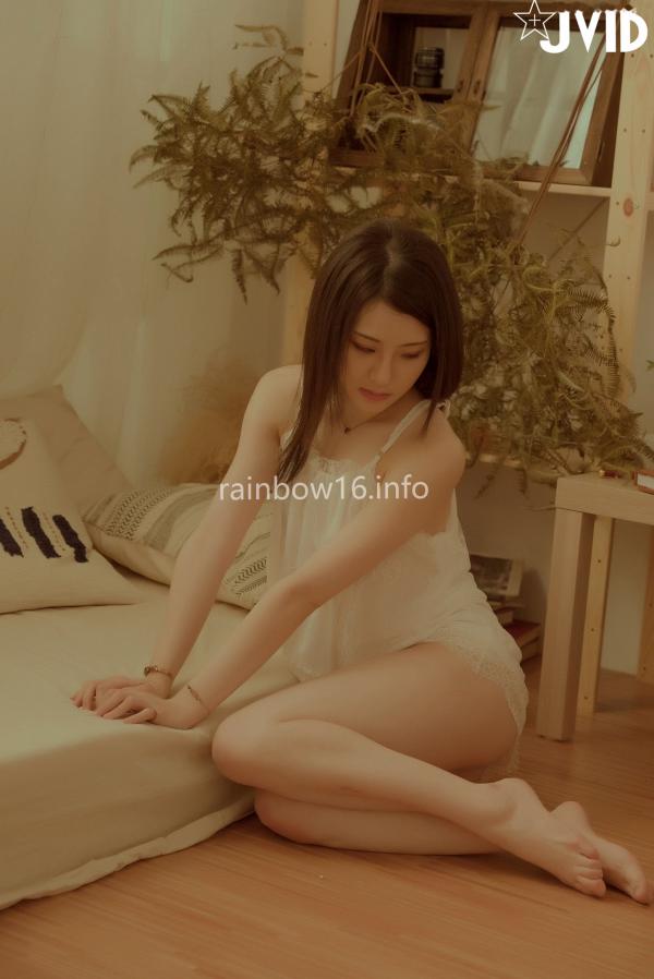    JVID-阿黎-最初的小美好：治愈系室内私房写真，白色蕾丝内衣尽显纯欲诱惑，展现绝美身材与清纯气质第26张图片