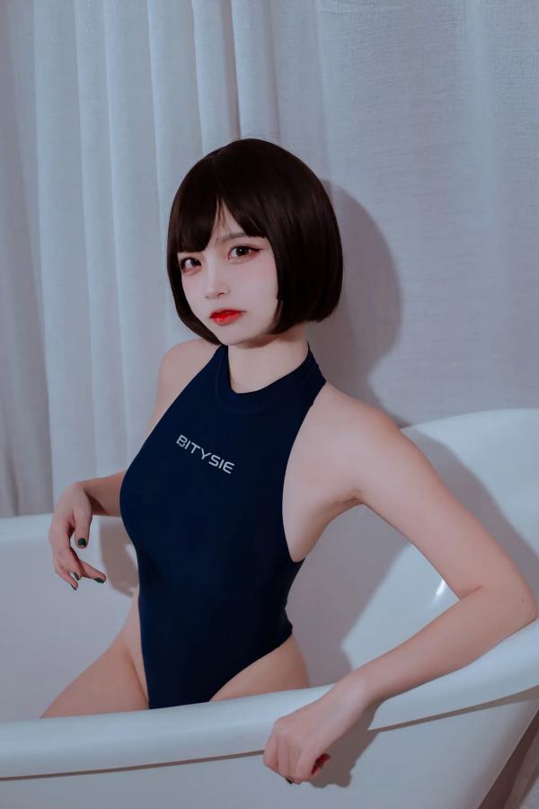    二佐Nisa - 浴室私房竞泳连体泳衣高叉诱惑写真 [40P]第14张图片