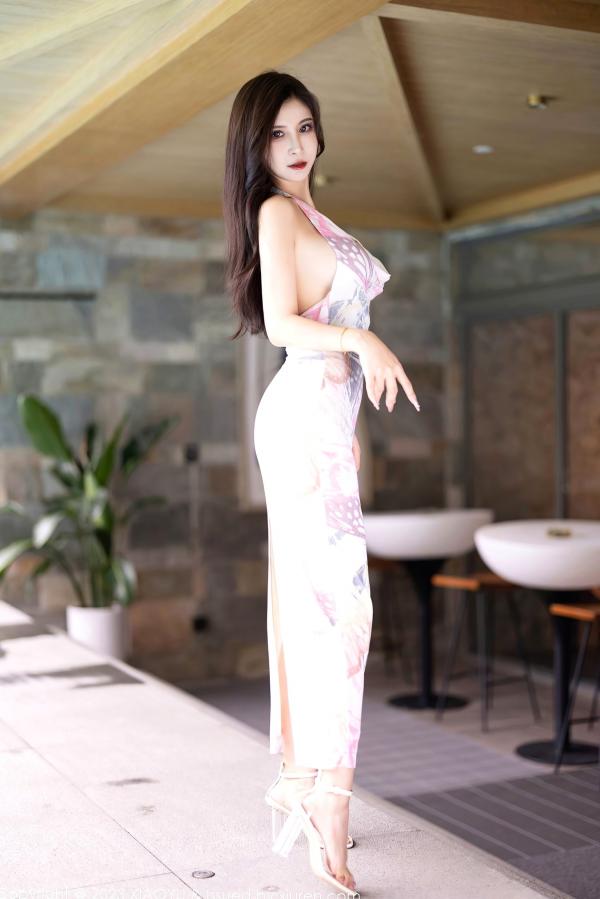    XiaoYu语画界-1081-小蛮妖Yummy-贵州旅拍-白色印花裙与黑色轻透内衣私房照-性感黑丝美腿诱惑-2023.07.31第8张图片