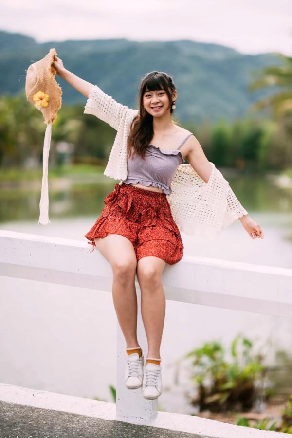    若颖 - 云山水清新治愈风森林花园外拍人像写真 [93P]第2张图片