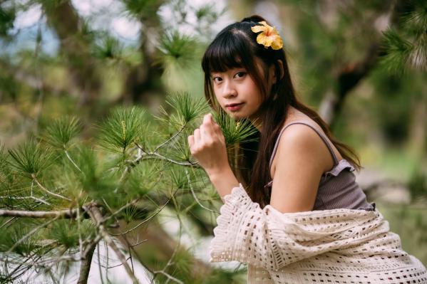    若颖 - 云山水清新治愈风森林花园外拍人像写真 [93P]第37张图片