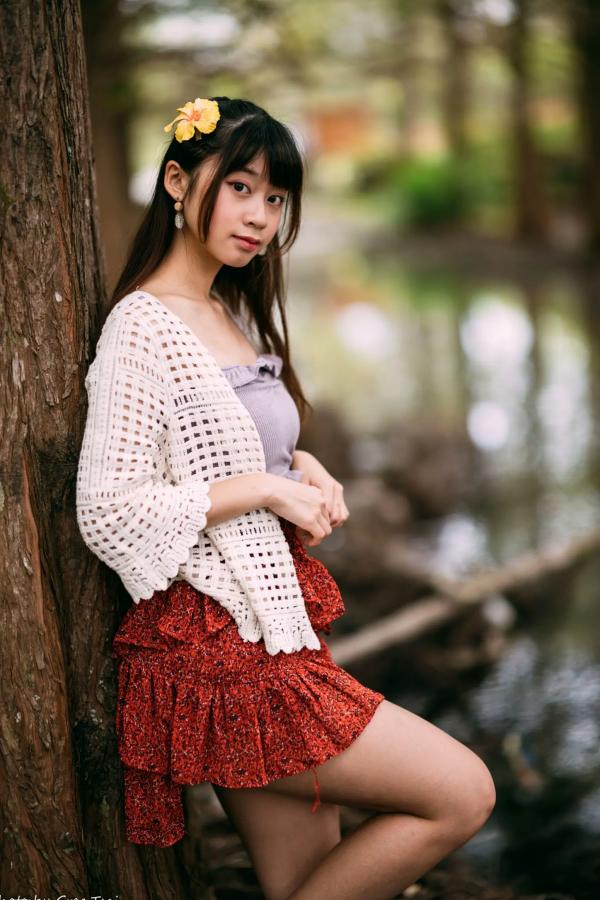    若颖 - 云山水清新治愈风森林花园外拍人像写真 [93P]第84张图片