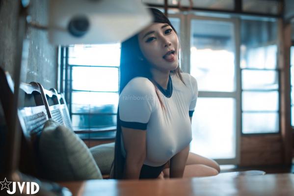   JVID-乐乐-2022年终激安限定：日式风情、紧身连体泳装、丝袜诱惑、大胆私房大尺度写真第10张图片