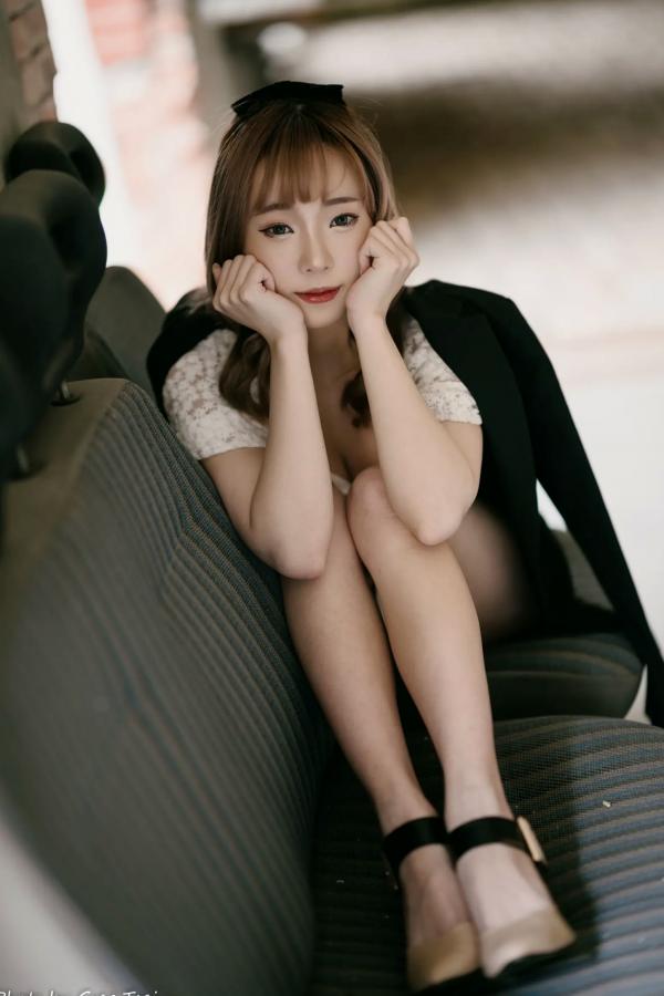    娃娃 - 气质优雅职业风私房照，简约质感蕾丝搭配时尚西装，绝美写真 [129P]第72张图片