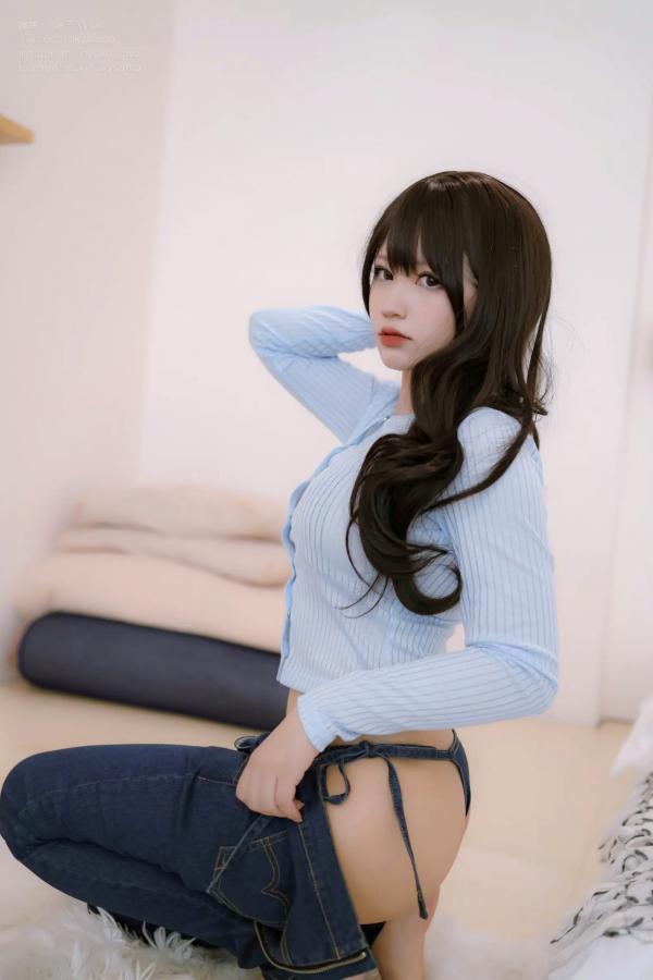    萌妹子Nyako喵子 - 牛仔裤系列，私房居家性感写真，展现完美曲线与迷人诱惑第30张图片