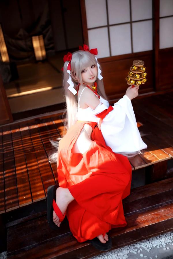    是三不是世w - 碧蓝航线可畏巫女COS，清纯少女和风祭典礼服私房照，极品角色扮演21P第12张图片