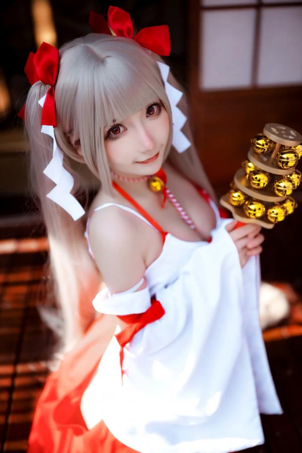    是三不是世w - 碧蓝航线可畏巫女COS，清纯少女和风祭典礼服私房照，极品角色扮演21P第13张图片