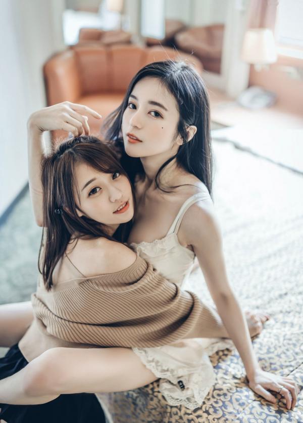    JVID辰辰&妍妍：我的大小女友，情人节酒店私房写真，超透薄纱性感诱惑第8张图片