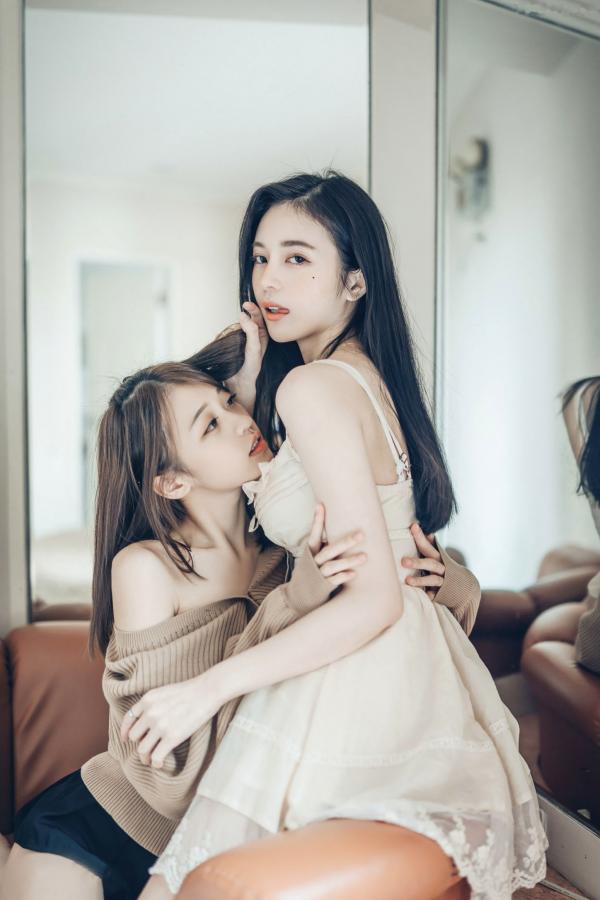    JVID辰辰&妍妍：我的大小女友，情人节酒店私房写真，超透薄纱性感诱惑第14张图片