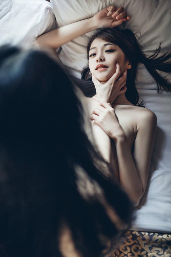    JVID辰辰&妍妍：我的大小女友，情人节酒店私房写真，超透薄纱性感诱惑第91张图片