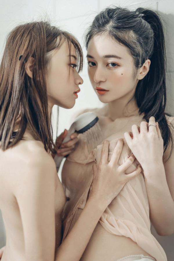    JVID辰辰&妍妍：我的大小女友，情人节酒店私房写真，超透薄纱性感诱惑第143张图片