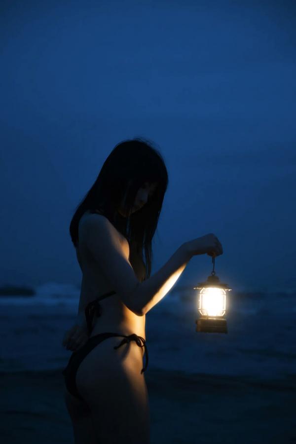    桜桃喵 - 晚星 夜色海边比基尼灯光氛围感私房写真 [18P]第6张图片
