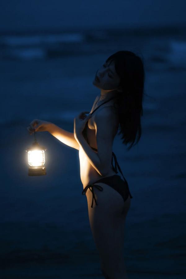    桜桃喵 - 晚星 夜色海边比基尼灯光氛围感私房写真 [18P]第8张图片