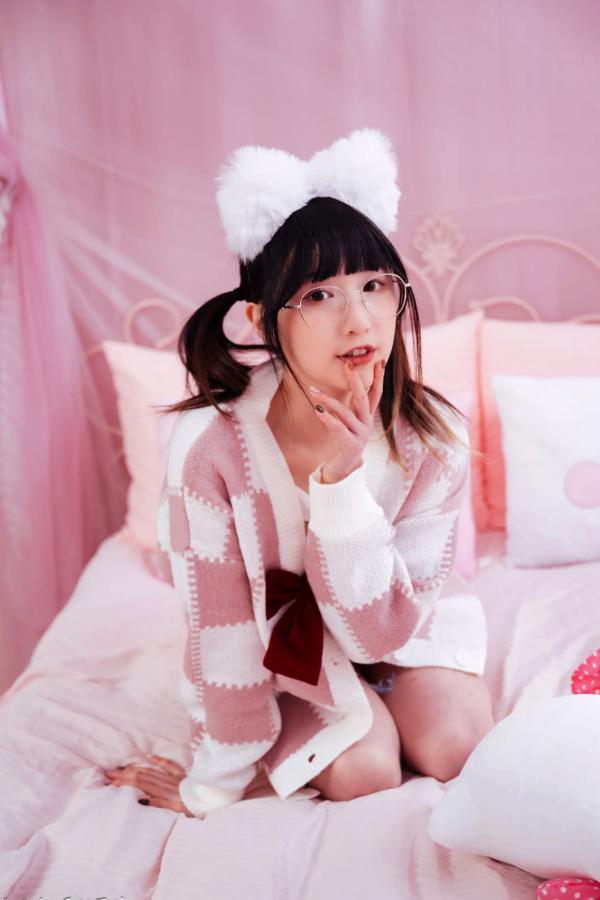    柯姿 - 小兔兔可爱少女写真，粉色卧室玩偶空间治愈系日常 [89P]第15张图片