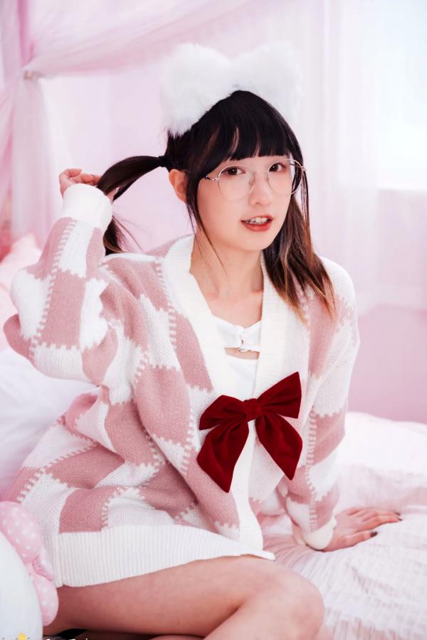    柯姿 - 小兔兔可爱少女写真，粉色卧室玩偶空间治愈系日常 [89P]第24张图片