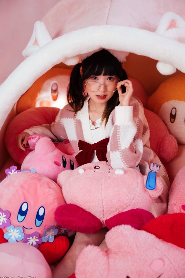    柯姿 - 小兔兔可爱少女写真，粉色卧室玩偶空间治愈系日常 [89P]第36张图片