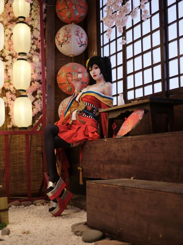    一米八的大梨子 - 碧蓝航线大凤和服角色扮演，唯美樱花与精致日式私房照，展现极致傲人曲线 [31P]第3张图片