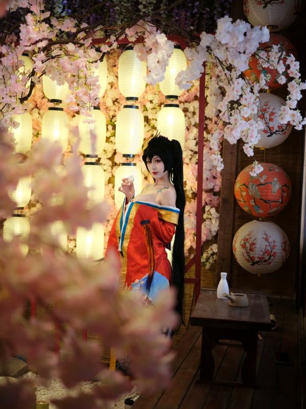    一米八的大梨子 - 碧蓝航线大凤和服角色扮演，唯美樱花与精致日式私房照，展现极致傲人曲线 [31P]第5张图片