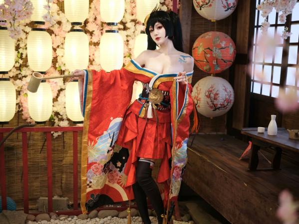    一米八的大梨子 - 碧蓝航线大凤和服角色扮演，唯美樱花与精致日式私房照，展现极致傲人曲线 [31P]第12张图片