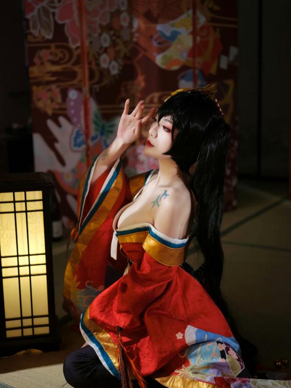    一米八的大梨子 - 碧蓝航线大凤和服角色扮演，唯美樱花与精致日式私房照，展现极致傲人曲线 [31P]第21张图片