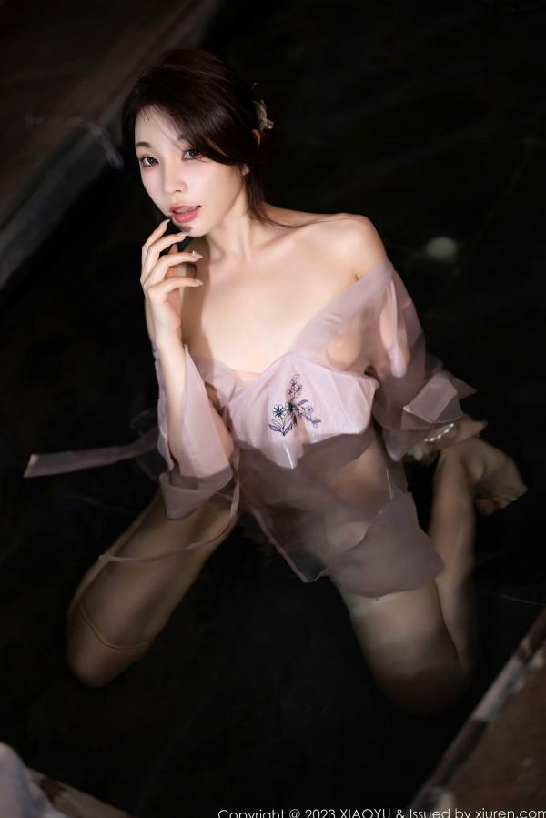 徐莉芝Booty 陈芝  XiaoYu语画界-1076-徐莉芝：浅粉透视和服湿身诱惑，慵懒私房照展现极致气质第60张图片