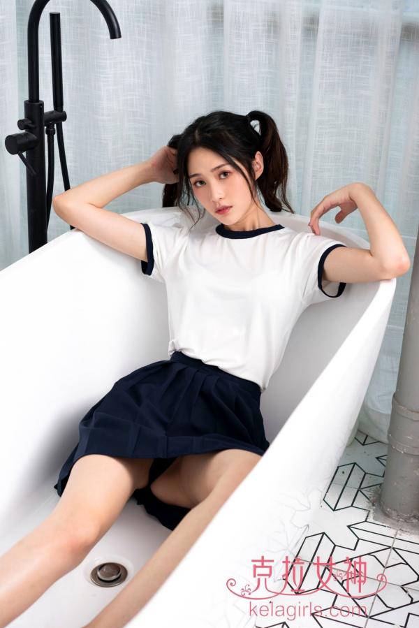    KelaGirls克拉女神-2020.07.24-苏棠-《学妹の蕾丝T裤》性感浴室校服诱惑写真，清纯双马尾制服美腿私房照第9张图片
