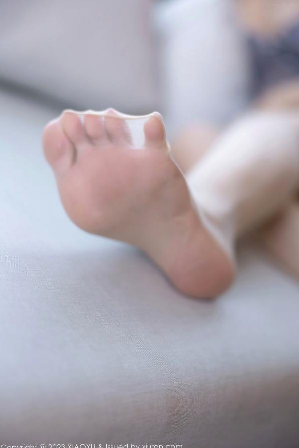    XiaoYu语画界-1074-小蛮妖Yummy-精致私房写真-灰色蕾丝连体衣与吊带肉丝诱惑-性感御姐写真-2023.07.20第46张图片
