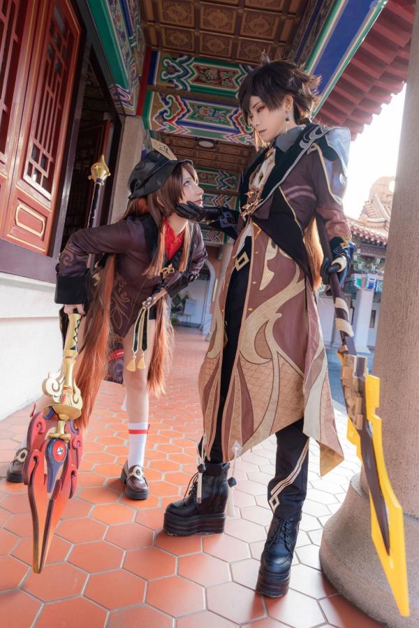    Fantasy-Factory小丁Ding与搭档双人组：原神往生堂胡桃钟离高质量Cosplay精选，古风场景绝美大片，2022.12作品第5张图片