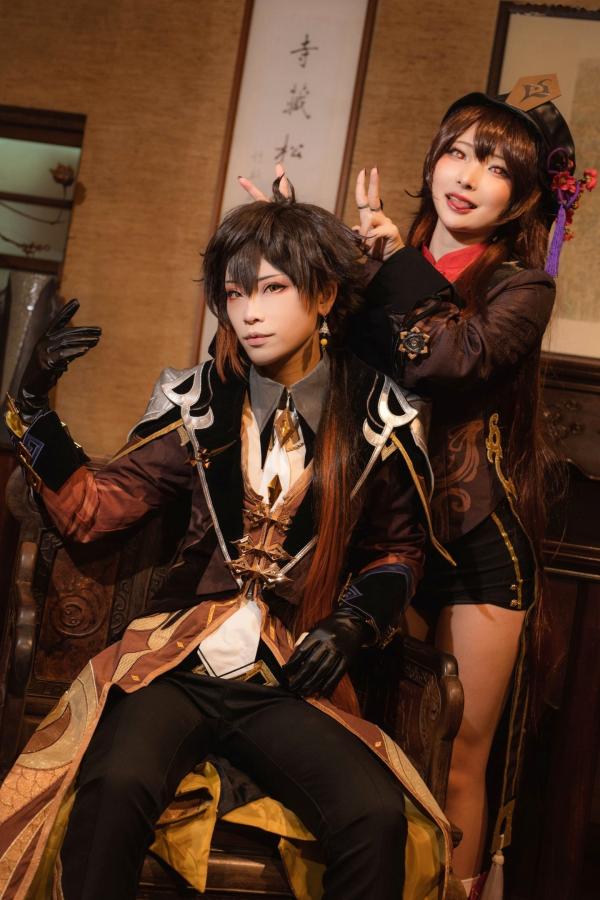    Fantasy-Factory小丁Ding与搭档双人组：原神往生堂胡桃钟离高质量Cosplay精选，古风场景绝美大片，2022.12作品第15张图片
