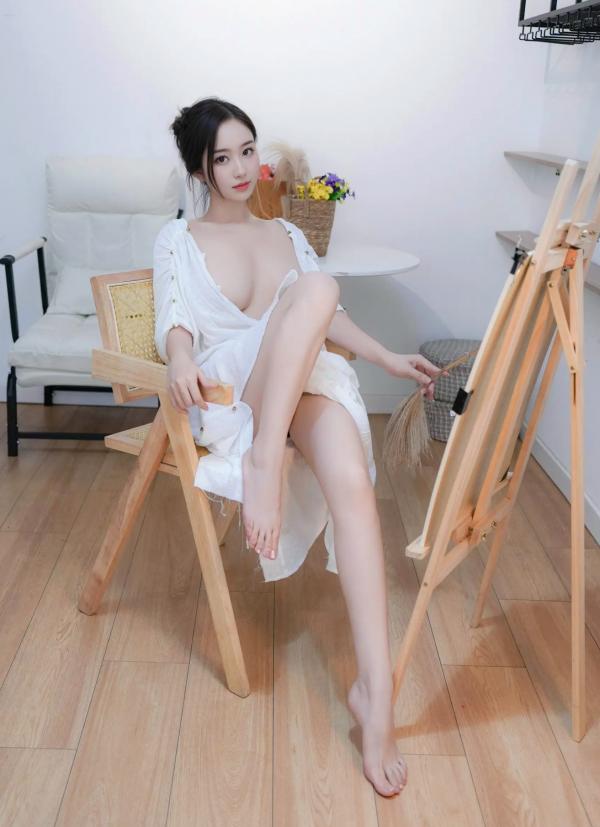    楠芝 - 清纯画家白色长裙私房照，展现极致性感诱惑身材，气质女神演绎艺术与美的碰撞 [84P]第40张图片