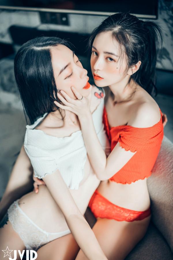    JVID-飘飘-辰辰-妍妍-仙仙-SS级女神私房诱惑写真，性感蕾丝内衣与紧身运动装碰撞，展现超高颜值绝美曲线，视觉盛宴-2022.01.28第15张图片