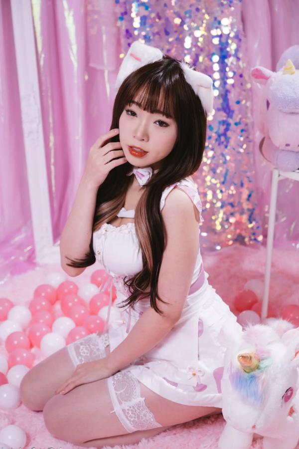    《娃娃 - 可爱女仆梦幻粉色系主题，软萌猫耳少女与独角兽的甜美私房写真 [146P]》第3张图片