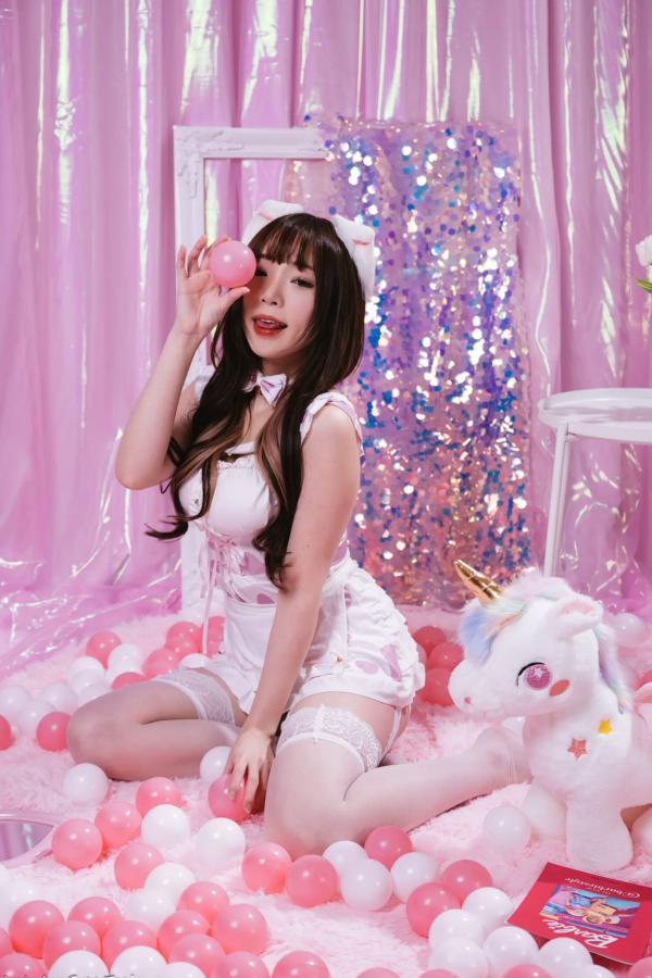    《娃娃 - 可爱女仆梦幻粉色系主题，软萌猫耳少女与独角兽的甜美私房写真 [146P]》第21张图片