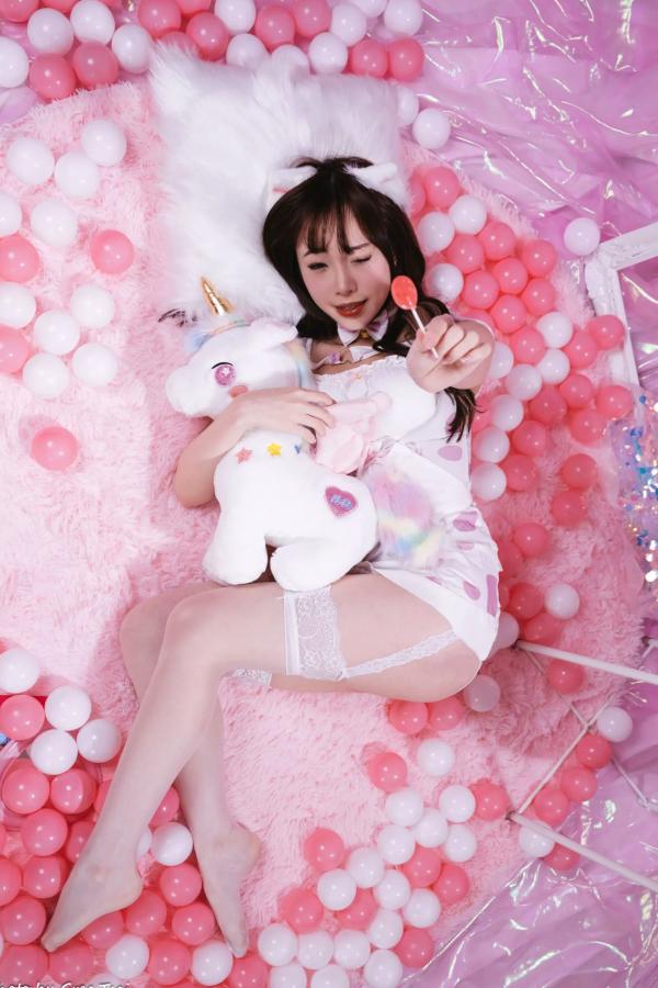    《娃娃 - 可爱女仆梦幻粉色系主题，软萌猫耳少女与独角兽的甜美私房写真 [146P]》第77张图片
