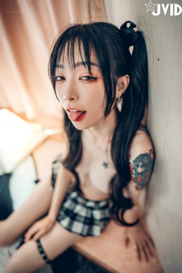    JVID-飘飘-色色妄想系列-校花也是大姐頭-2022.11.27第83张图片