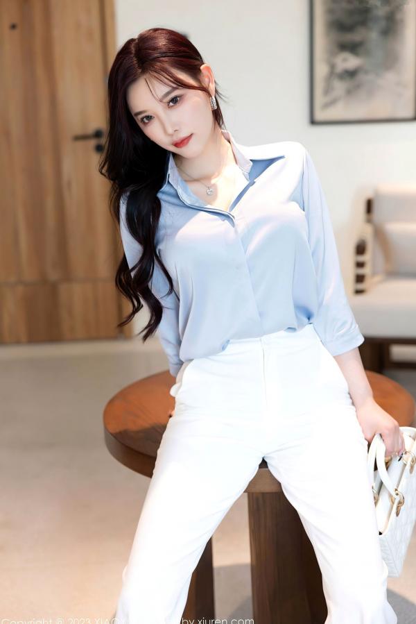 杨晨晨 sugar小甜心CC  XiaoYu语画界-1065-杨晨晨Yome-白色简约OL套装蓝衬衫深灰内衣-职场OL制服诱惑与私房写真-2023.07.07-无圣光大尺度第23张图片