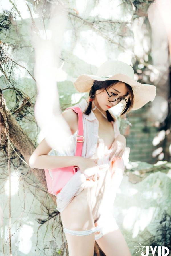    JVID-妍妍-抓精虫的小女孩-No.565第12张图片