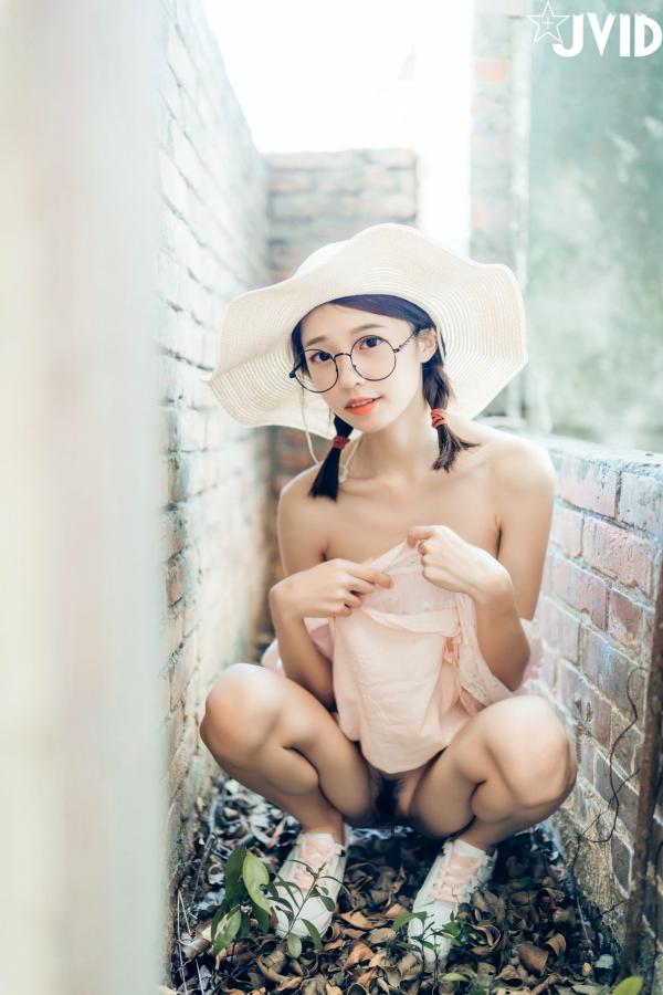    JVID-妍妍-抓精虫的小女孩-No.565第61张图片